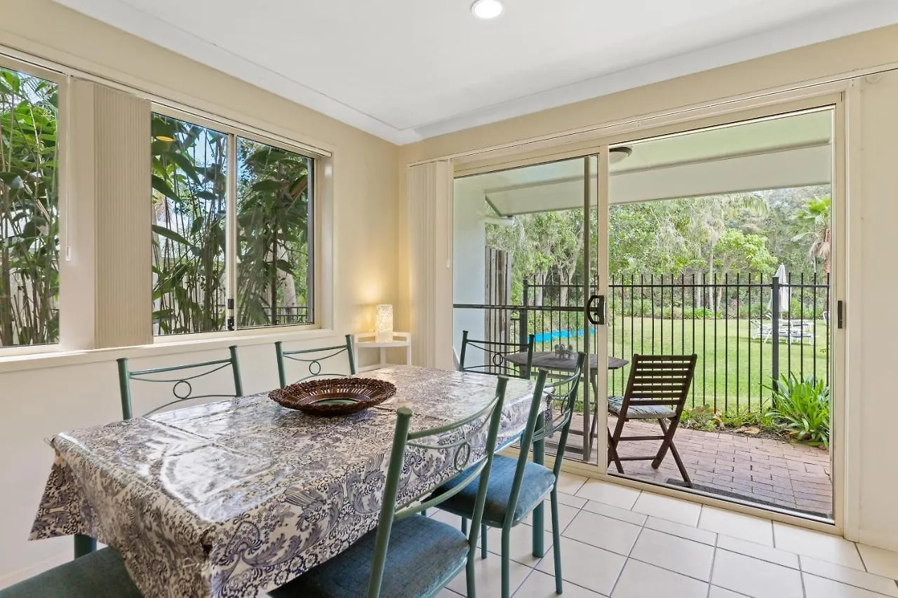 Treetops Lakeside Apartments Byron Bay Austrálie